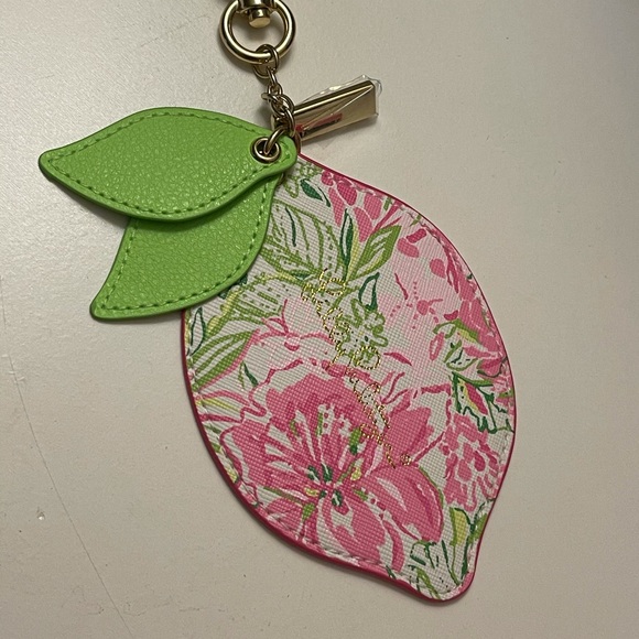 Lemon Large Key Chain - Picture 2 of 3